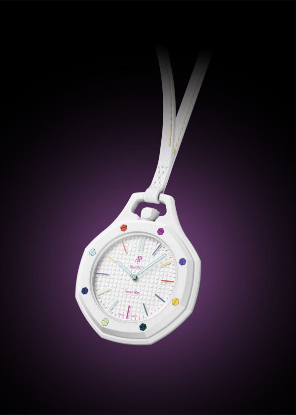 尖沙咀現排隊黨！長者提早3日紙皮通宵霸位搶Swatch×AP懷錶 附定價/門市