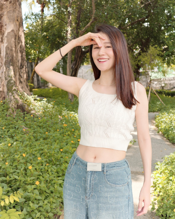 黃翠如「肚凸凸」現身疑再度有喜？著超鬆身裙遮唔住肚孕味極濃