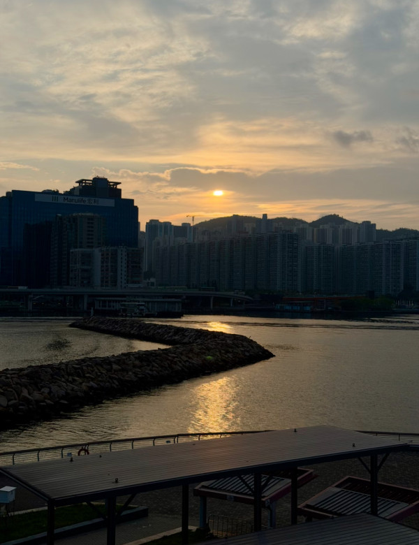啟德$100+平價海景房！前方艙變身日系青旅 寬敞完勝油尖旺賓館