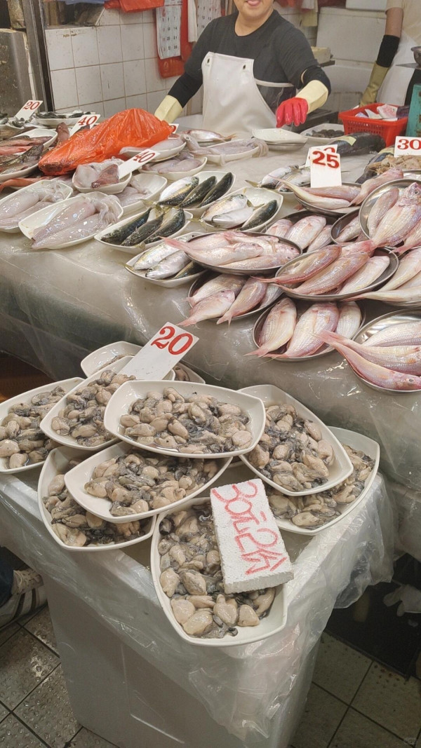 香港买菜平过内地！全港最便宜街市爆红 买海鲜低至10元 揭黄金砍价时段