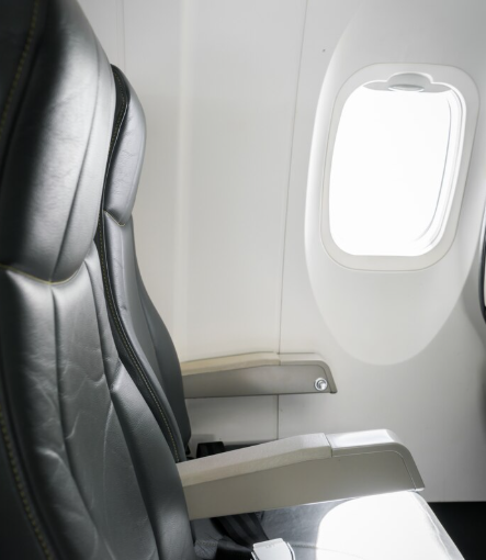 旅遊冷知識｜搭飛機成日病？專家警告「這位置」是細菌重災區！揀呢個位最安全 