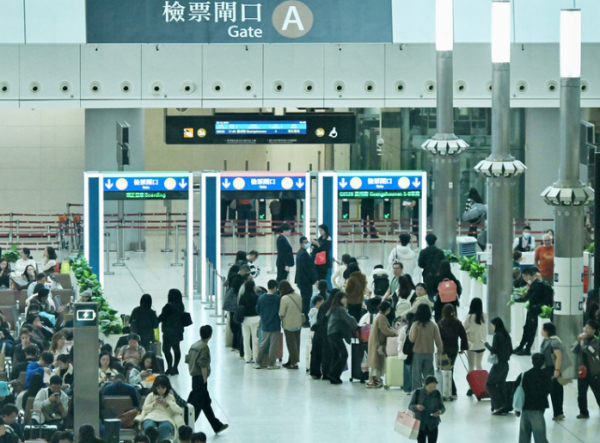 港人北上交通優惠！長者回鄉證搭火車9折 1類人折上折/積分免費換車票