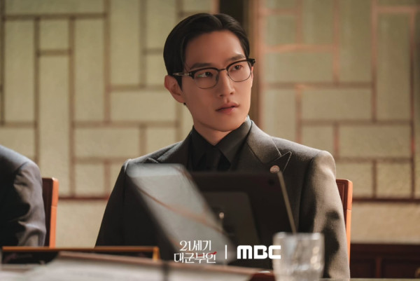 21世纪大君夫人结局︱预测剧透大火幕后真相!IU边佑锡反击战回归平民身份?!