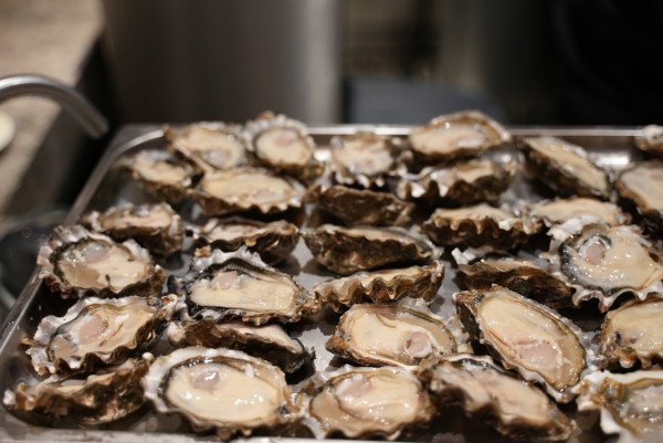 【自助餐推介】帝逸酒店海鮮饗宴自助晚餐 即切原條油甘魚/任食生蠔/杜拜朱古力甜品  記者直擊試食!