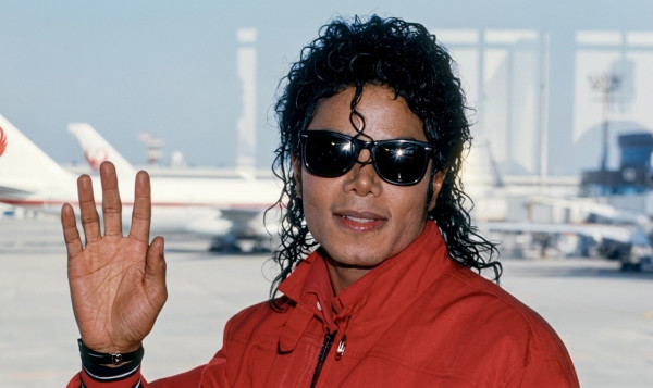 Michael Jackson曾游香港半个月？重温一代巨星访港足迹