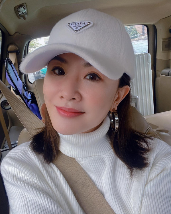 张文慈宣布加盟蔡淇俊带货团队！直播天后仍未离巢TVB！北上再创业手持几层楼