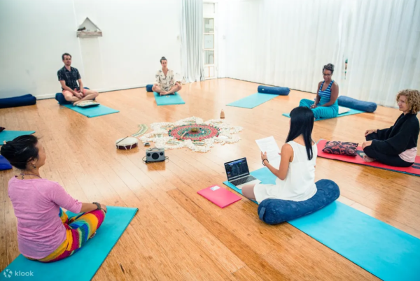Wellness Travel｜去旅行都要Keep Fit！亞洲10大特色Pilates、瑜伽體驗推介 曼谷/峇里萌寵瑜伽、新加坡瀑布打卡 
