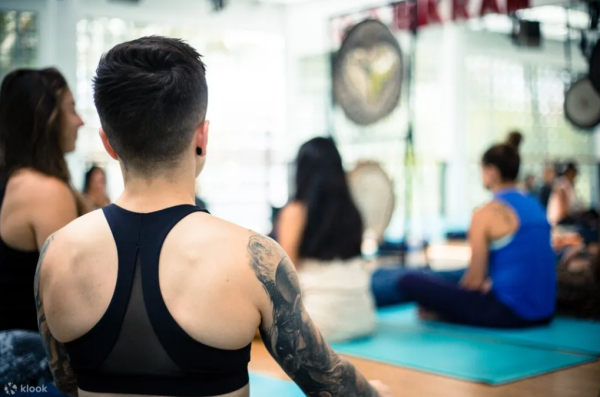 Wellness Travel｜去旅行都要Keep Fit！亞洲10大特色Pilates、瑜伽體驗推介 曼谷/峇里萌寵瑜伽、新加坡瀑布打卡 