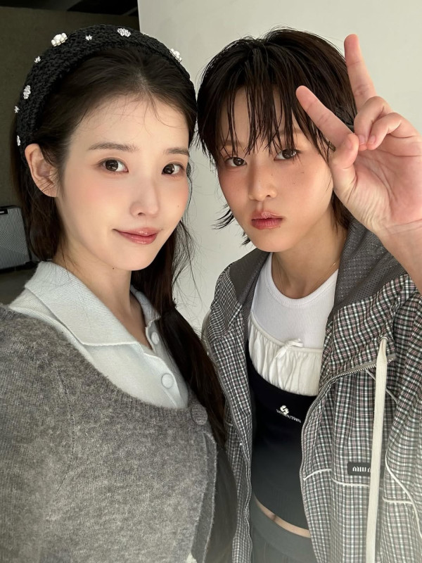 21世紀大君夫人|都秘書李妍起底5件事:IU現實中好閨密!憑《少年法庭》獲封怪物新人