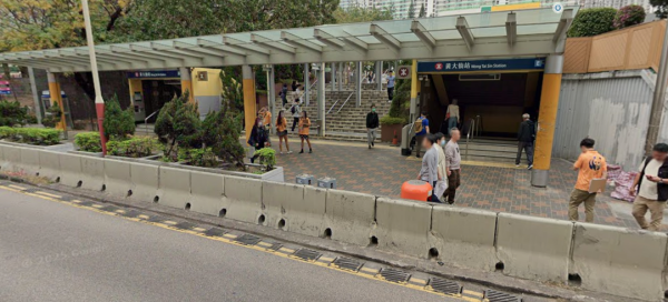 太古港鐵站2大出口近到離譜？網民估隱藏保命作用 港鐵拆解設計真相 