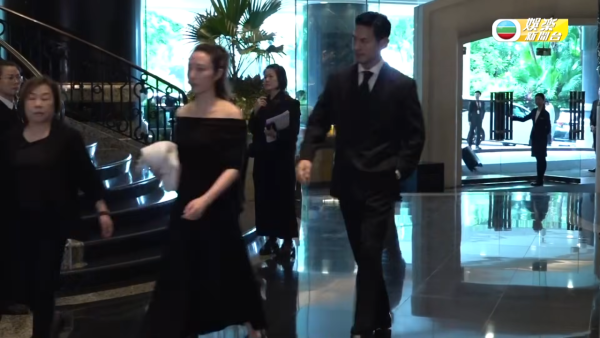 何超蕸離世｜何超儀首度澄清胞姊死因非乳癌 「全身都有癌」突然離世震撼全家