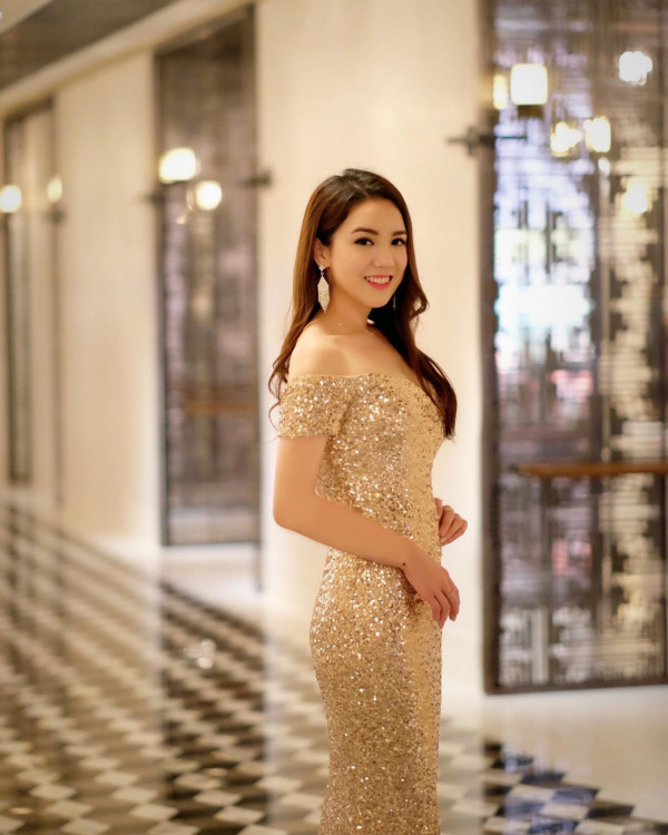 20年「友誼小姐」鄺美璇宣佈懷孕！離巢轉戰金融覓真愛 甜曬海灘唯美孕照