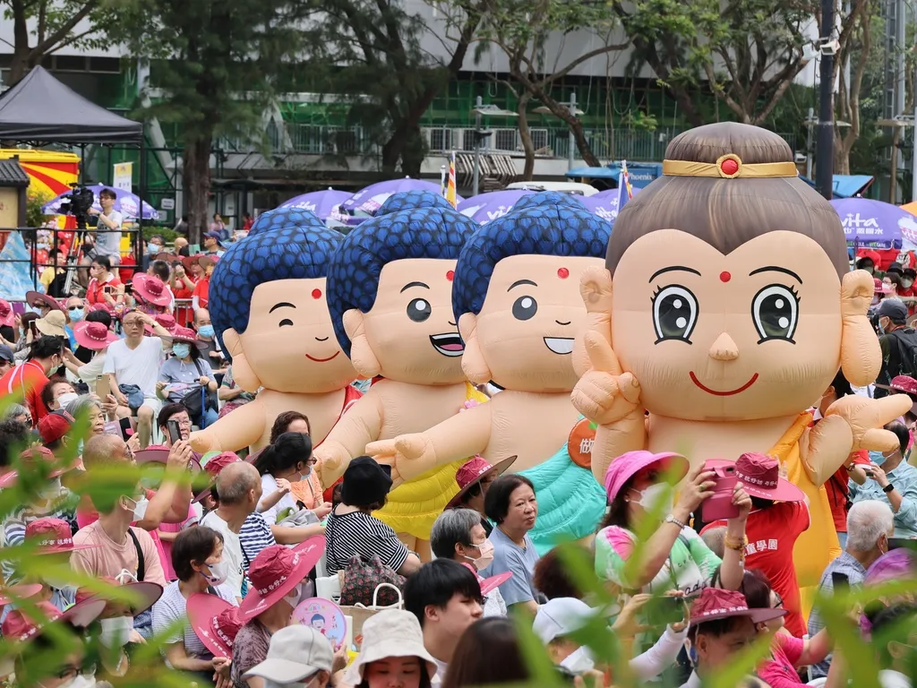 2026維園佛誕嘉年華5.24開鑼！全新「蔬食專區」超吸睛手作點心＋逾100個有獎攤位免費玩