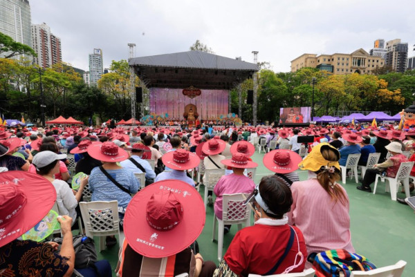 2026維園佛誕嘉年華5.24開鑼！全新「蔬食專區」超吸睛手作點心＋逾100個有獎攤位免費玩