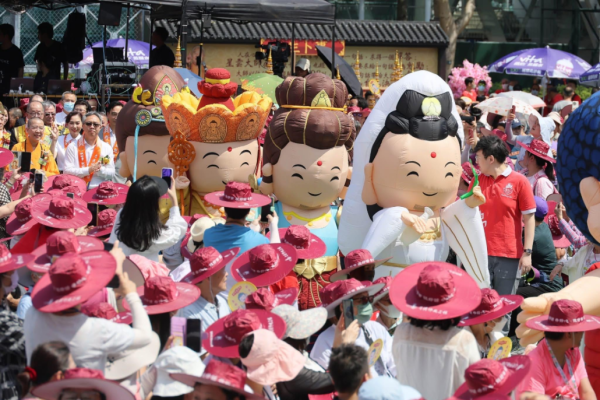 2026維園佛誕嘉年華5.24開鑼！全新「蔬食專區」超吸睛手作點心＋逾100個有獎攤位免費玩