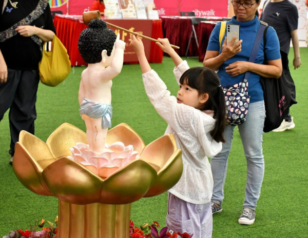 2026維園佛誕嘉年華5.24開鑼！全新「蔬食專區」超吸睛手作點心＋逾100個有獎攤位免費玩