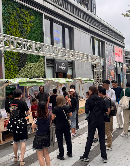 記者現場直擊! 將軍澳PopWalk咖啡市集！29間人氣品牌進駐 必飲金獎手沖／首創Coffee Rave派對／過江龍特飲／換領免費咖啡