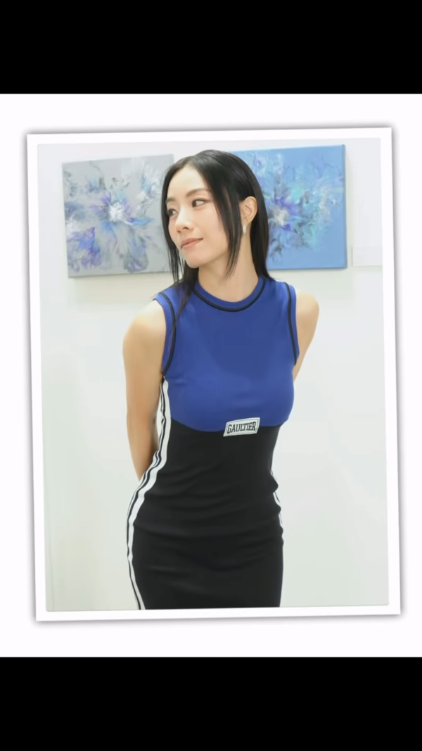 鄧麗欣慈善展親筆畫作捲抄襲爭議？「倒模級」對比圖遭網民狠批9成似