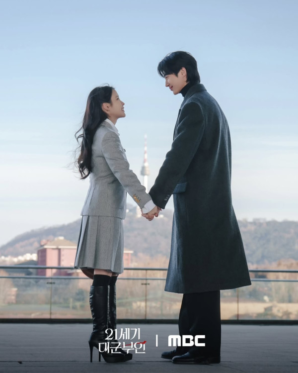 21世紀大君夫人爭議｜劇情2大細節成導火線！IU邊佑錫接連發長文向觀眾道歉惹粉絲心痛