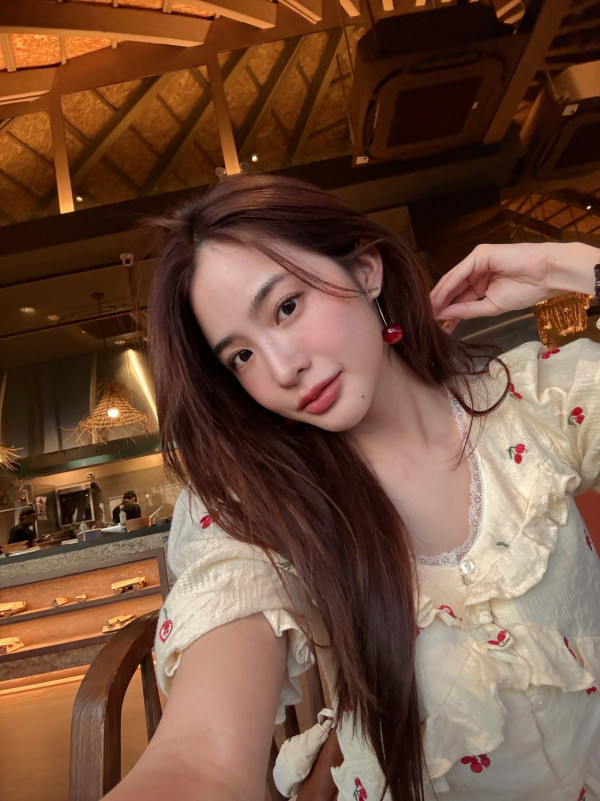 泰国胜狮啤酒后人Hiso Psi起底！集团继承人哥哥Pi去年高调娶国民女神Mild