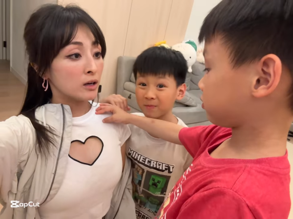  前港姐冠軍胸前性感開窿騷身材！大仔狂拉扯上衣強制封胸險錯手走光