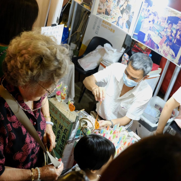 西貢天后寶誕廟會︱西貢5.21起一連5天變身大型美食夜市！逾60檔熟食乾貨/懷舊風味傳統小食/親子遊戲攤位