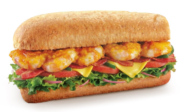 Subway全新黃金鹹蛋黃醬系列限時登場！爽蝦煙肉潛艇堡／酥香馬蹄蝦球／熱帶果香曲奇