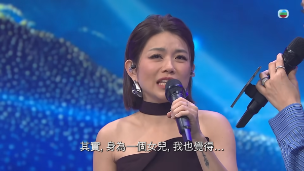 中年好聲音4｜許雲妮沙聲演繹《女人心》唱出心聲 獲張佳添高度評價終奪91分