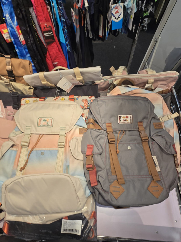 銅鑼灣時代廣場開倉低至1折！精選廚具買一送一／$169起買男女裝鞋款／人氣卡通童裝鞋低至$59