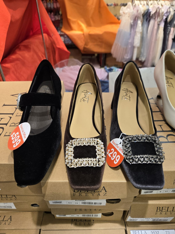 銅鑼灣時代廣場開倉低至1折！精選廚具買一送一／$169起買男女裝鞋款／人氣卡通童裝鞋低至$59