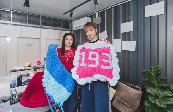 193「自困74小時」獲甘比親臨玻璃屋送溫暖！親自教導鈎織被子望傳播快樂