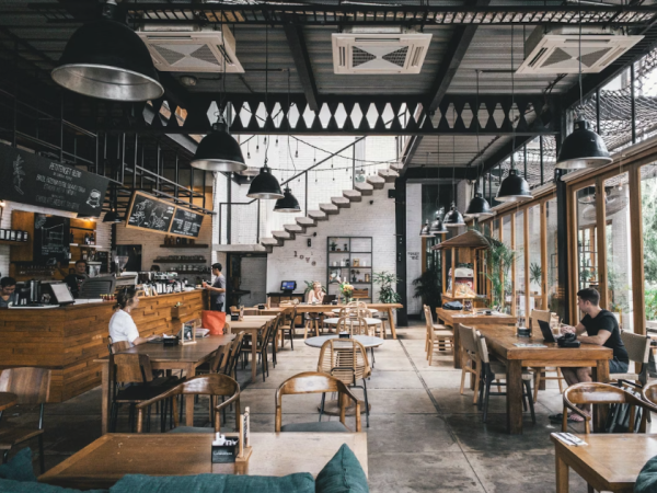 最容易被淘汰的行業|2. 餐飲與食品生產生意。圖片來源:Unsplash