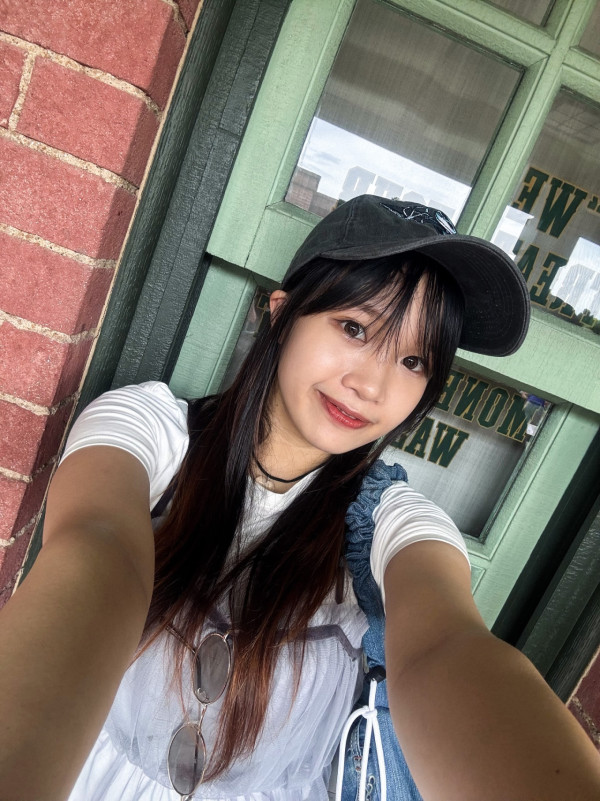 COURT!︱新晋小花叶泓欣首次拍剧演技惊艳！24岁背景大起底多才多艺IG照身材出众