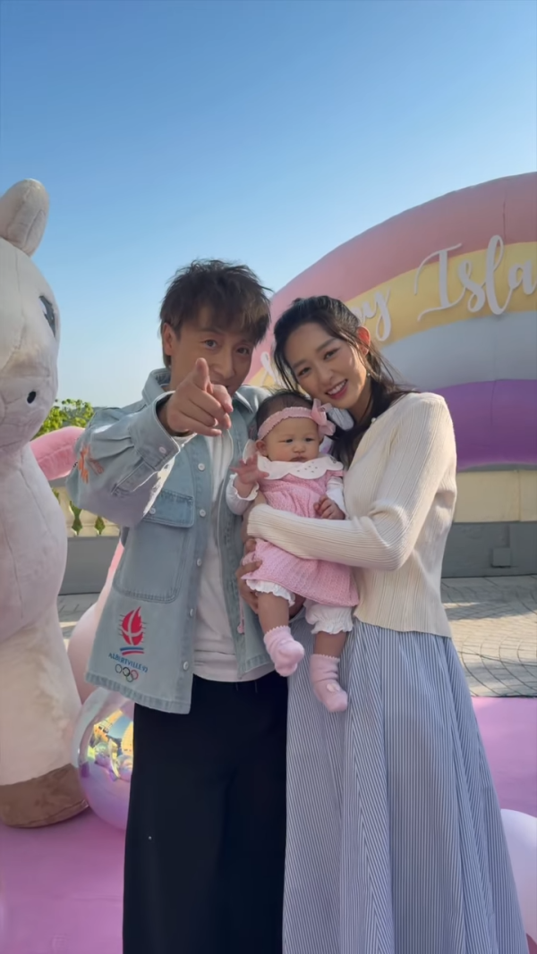 方力申包場豪搞愛女百日宴露天派對!三代同堂合照老婆葉萱母愛滿瀉