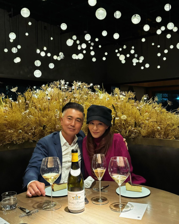 50岁滕丽名结婚13年罕谈生育计划 亲揭不生小朋友原因：只是很短暂试过