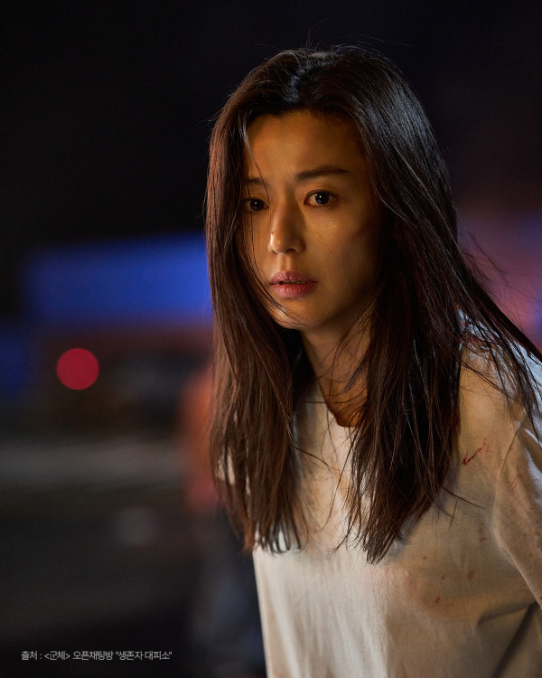 尸杀禁区上映︱香港优先场购票/场次/院线!全智贤池昌旭主演阵容强劲