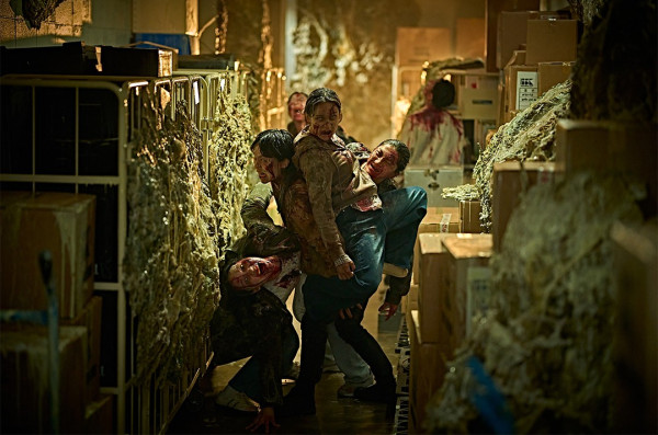 尸杀禁区上映︱香港优先场购票/场次/院线!全智贤池昌旭主演阵容强劲