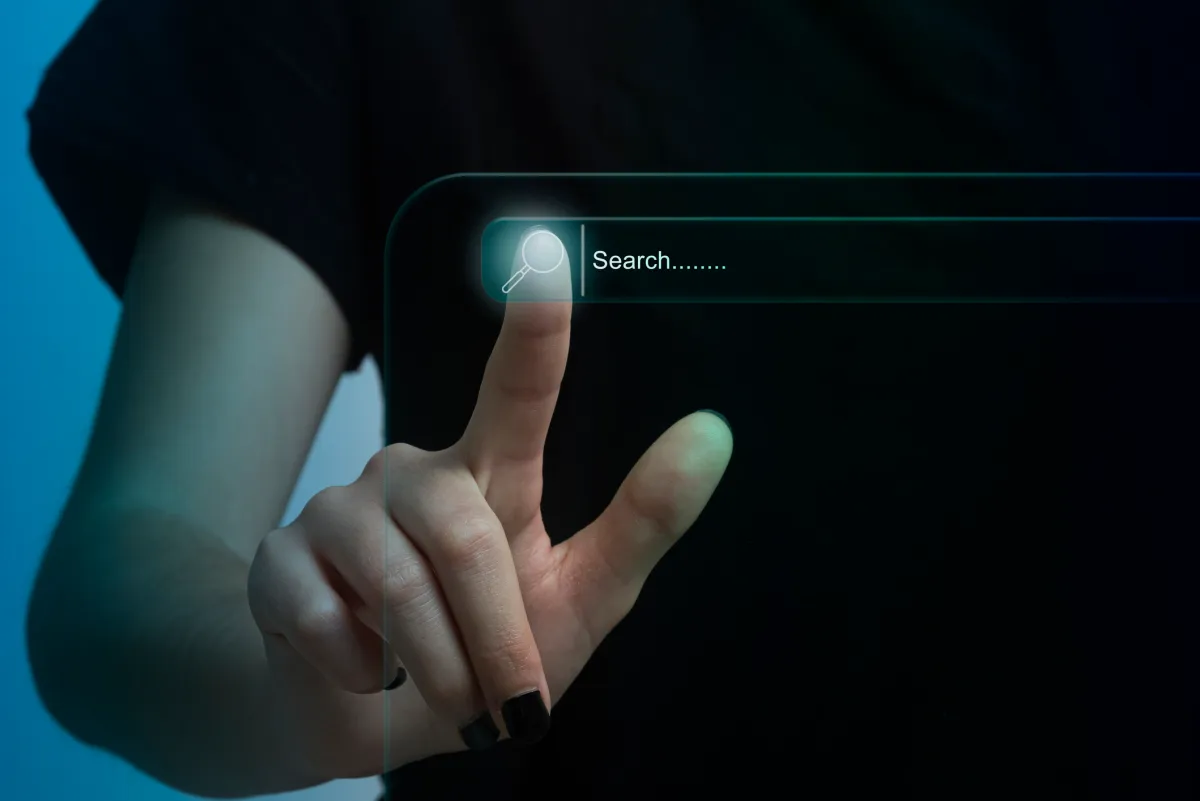 Google搜尋全面AI化惹不滿！網民批AI摘要錯漏百出 即睇6大替代方案：可隱藏IP兼內建廣告攔截