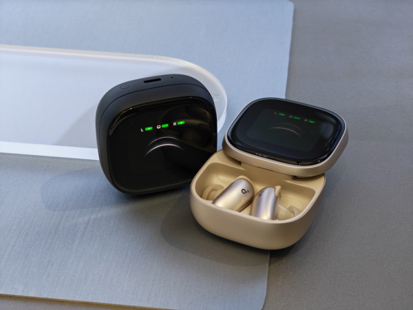Anker Liberty 5 Pro/Pro Max發佈！自研 AI 晶片算力狂飆 150 倍：直接提取人聲現場實試！獲健力士最佳通話認證