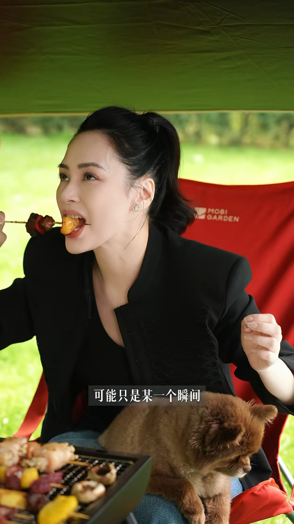阿嬌激罕曝光奢華頂級豪宅內貌！花園草坪如自家森林 巨型院子未算最誇張