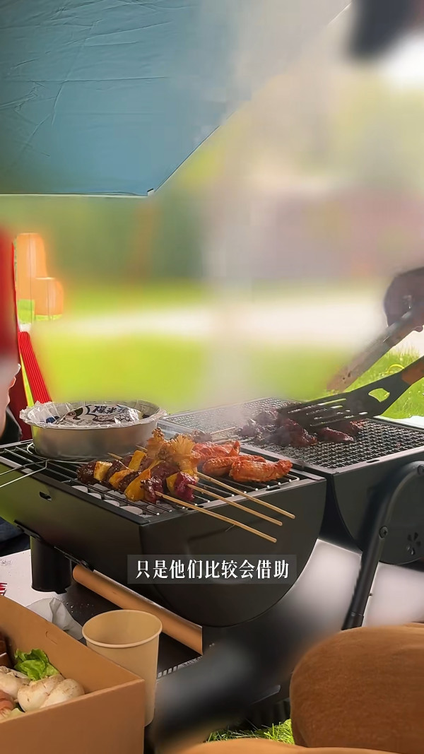 阿嬌激罕曝光奢華頂級豪宅內貌！花園草坪如自家森林 巨型院子未算最誇張