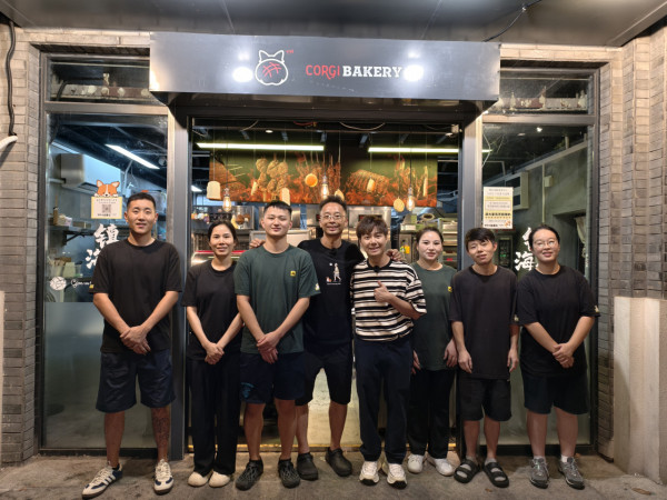 【香港之光】港產甜品師闖內地發展！7年獨賣一款菠蘿包連開5舖：睇完包你想食