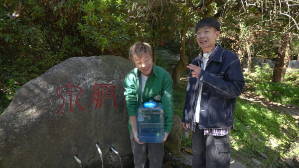 周游人生｜28岁后生仔裸辞用80万大理开民宿 “重启人生”打破买车买楼传统规范
