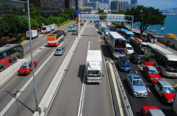 網約車｜政府擬發牌 上限一萬個 11月起批！明年8月無牌即違法！揭1類車主中籤率極高 年費交4位數
