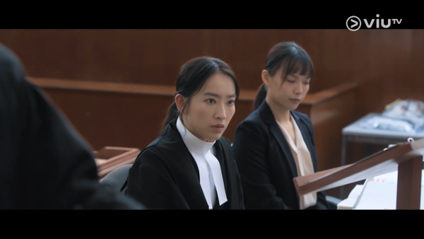 COURT!｜林愷鈴壓軸登場曬流利英語震攝網民！擁超強學歷背景IB學霸入港大兼碩士畢業