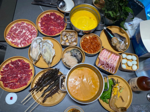 圖片來源:小紅書@momo(聚乙烯版) 深圳羅湖首家海底撈大排檔火鍋開幕地鐵直達!大型水產池/鮮切牛肉區 200+款食材任揀