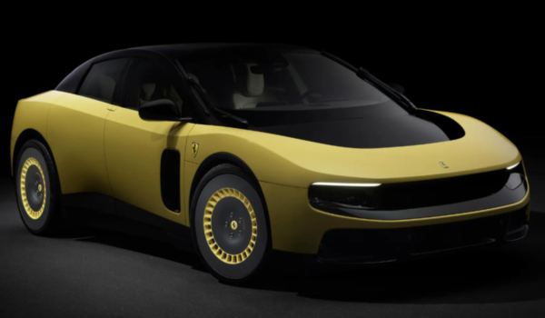 車太醜股價跌？林寶/保時捷隔空嘲諷！Apple總監設計法拉利純電Ferrari Luce 500萬超跑被恥笑 轉型電動大敗？ 