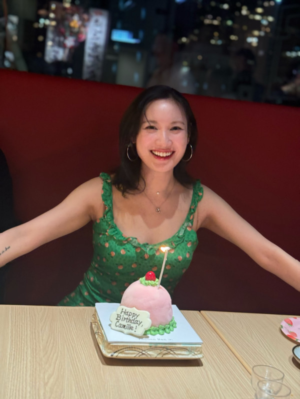 石修儿媳林佑蔚停车场性感热舞狂扭！动作猛烈险走光惹网友惊呼：真系望到