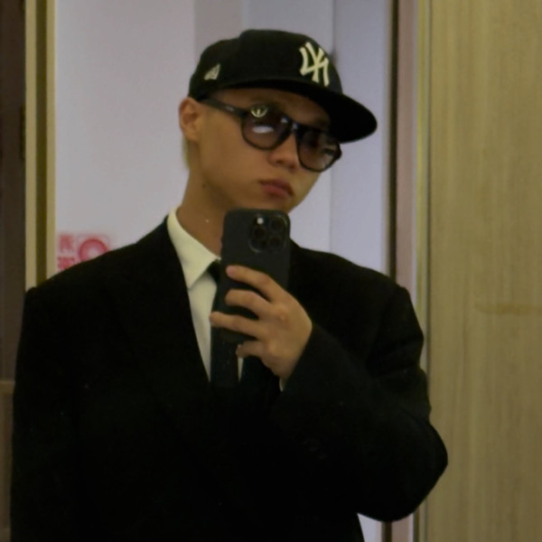 Gareth. T湯令山分手3年被爆新戀情？疑暗撻22歲宅男女神拍拖斷正以歌傳情