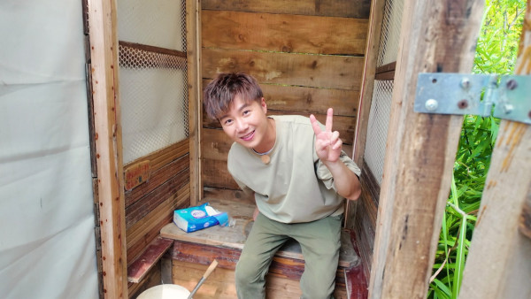 周遊人生｜周奕瑋內地原宿農場體驗原始生活！「無沖水旱廁」堆滿排泄物極震撼